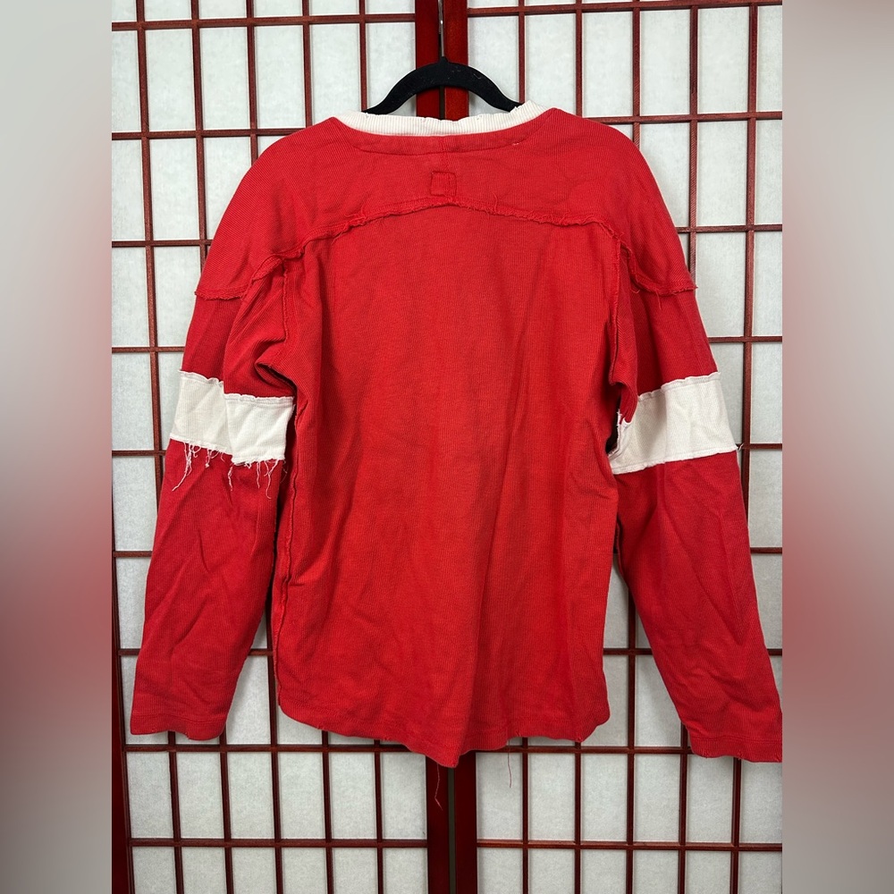 Adidas Boston University Hockey Red White Distressed Team Long Sleeve Sweatshirt - Picture 2 of 7